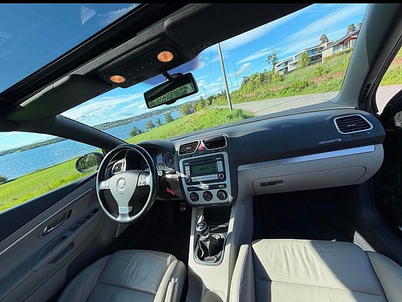 Volkswagen Eos 5 of 15
