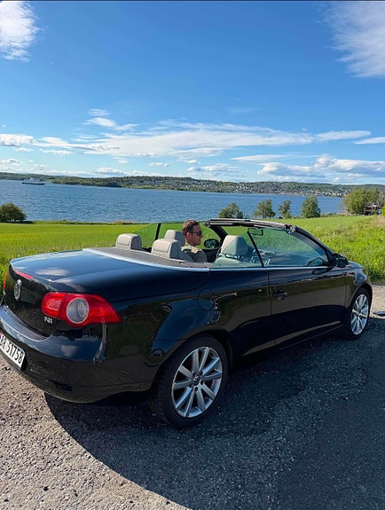 Volkswagen Eos 2 of 15