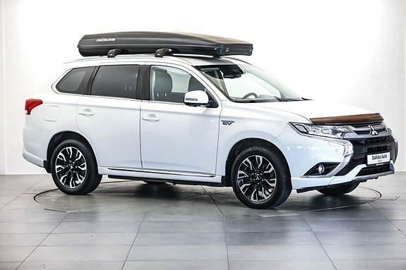 Mitsubishi Outlander 2 of 5