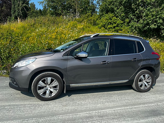 Peugeot 2008 3 of 5
