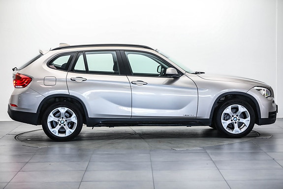 BMW X1 3 of 5