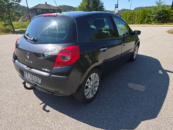 Renault Clio III 6 of 19