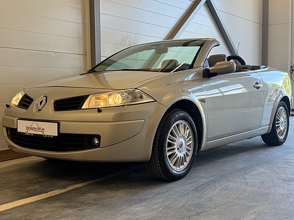 Renault Megane 2 of 5