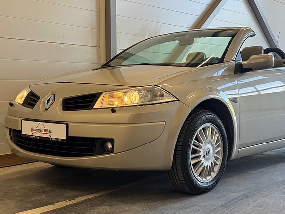 Renault Megane 3 of 5
