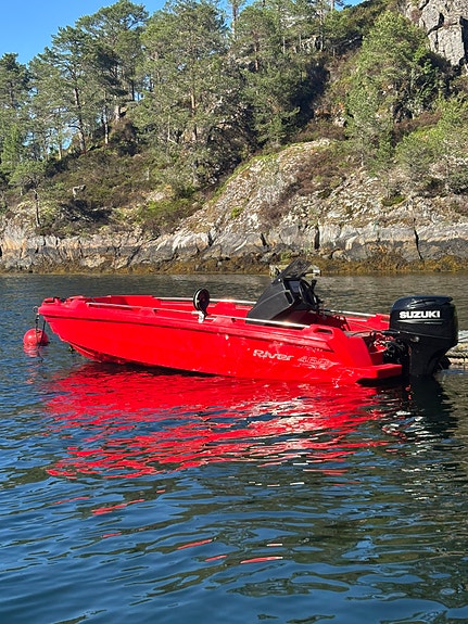 River 460 XR 3 of 5