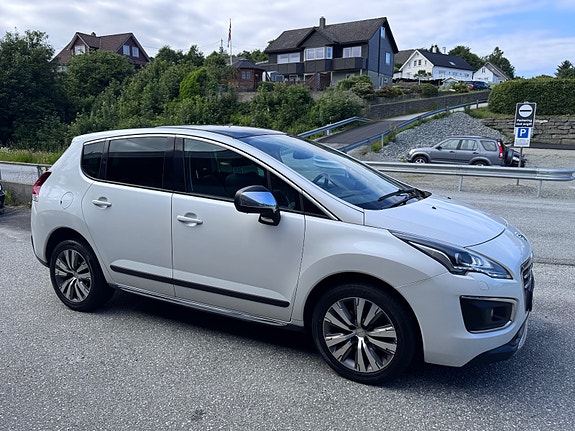 Peugeot 3008 4 of 5