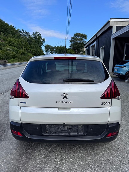 Peugeot 3008 8 of 30