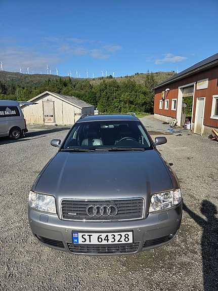Audi A6 4 of 5