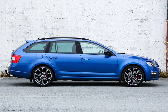 Skoda Octavia RS 2 of 5
