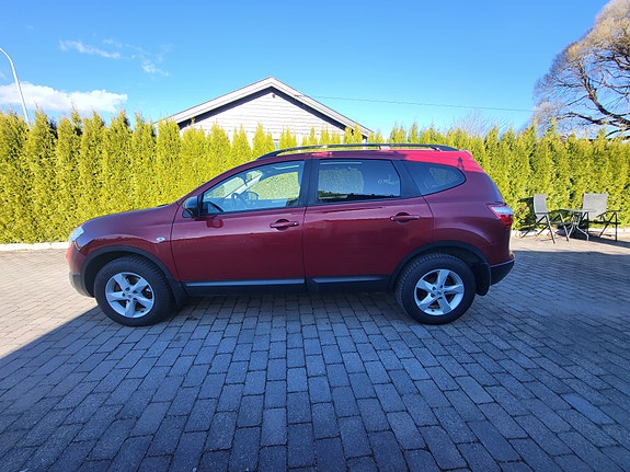 Nissan Qashqai+2 4 of 5