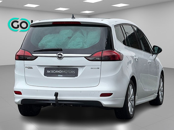 Opel Zafira Tourer 10 of 30
