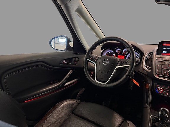 Opel Zafira Tourer 16 of 30