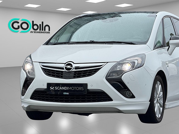 Opel Zafira Tourer 2 of 30