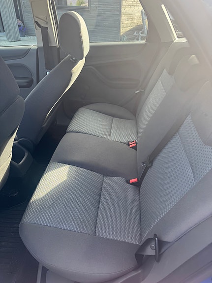 Ford Focus 21 of 24