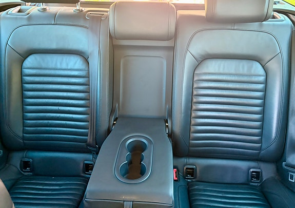 Volkswagen Passat 20 of 23
