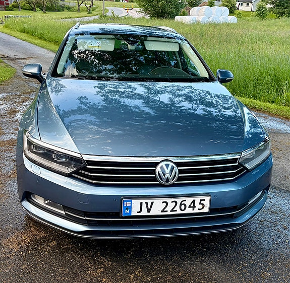 Volkswagen Passat 6 of 23