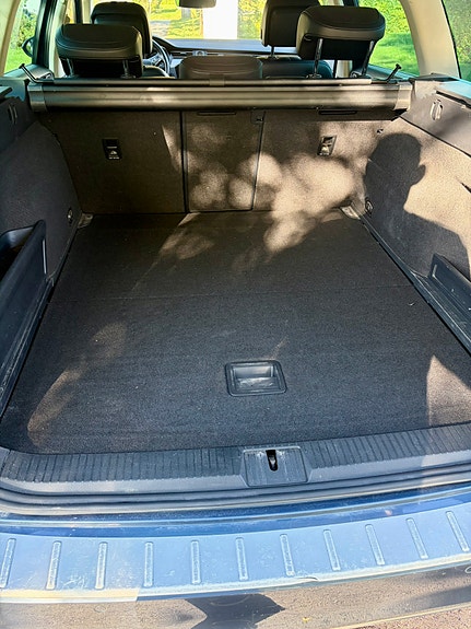 Volkswagen Passat 14 of 23