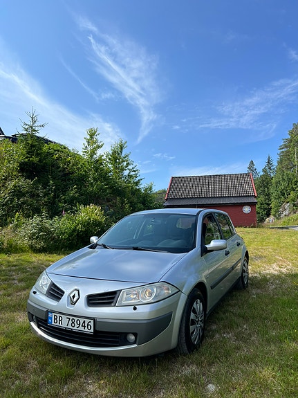 Renault Megane II 4 of 5