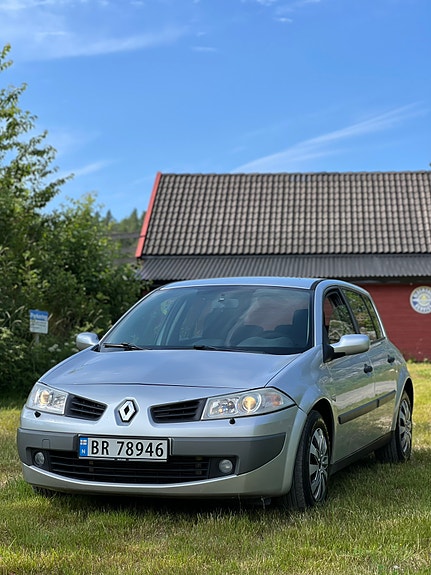 Renault Megane II 2 of 5