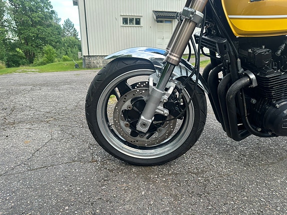 Kawasaki Z 650 3 of 5