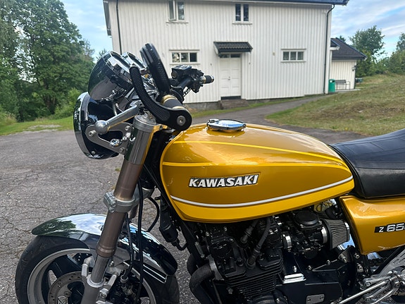 Kawasaki Z 650 4 of 5