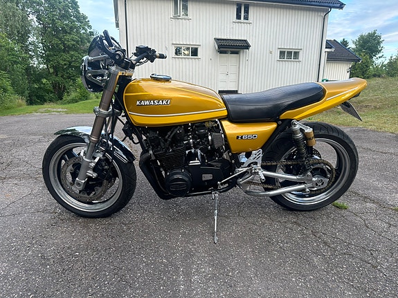 Kawasaki Z 650 2 of 5