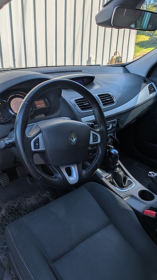 Renault Megane III 3 of 5