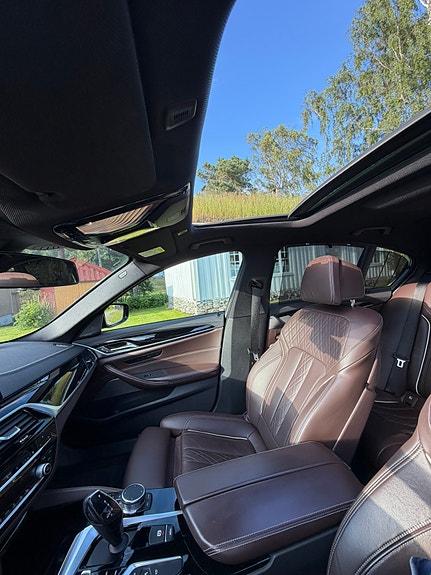 BMW 530e 21 of 30