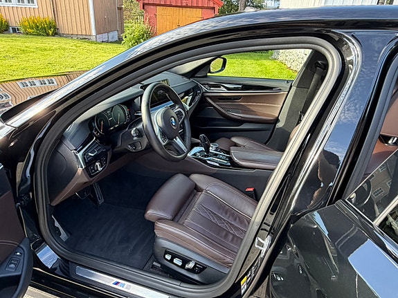 BMW 530e 17 of 30