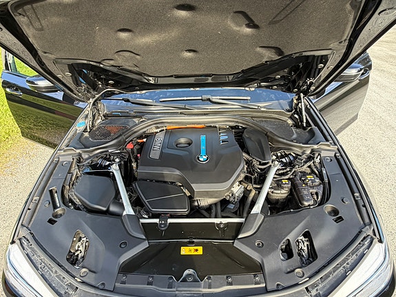 BMW 530e 14 of 30