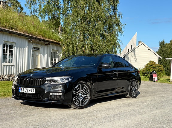 BMW 530e 2 of 30