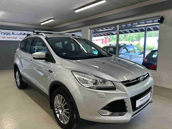 Ford Kuga 2 of 5