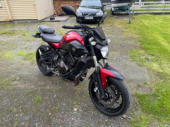 Yamaha MT-07 A2 2 of 5