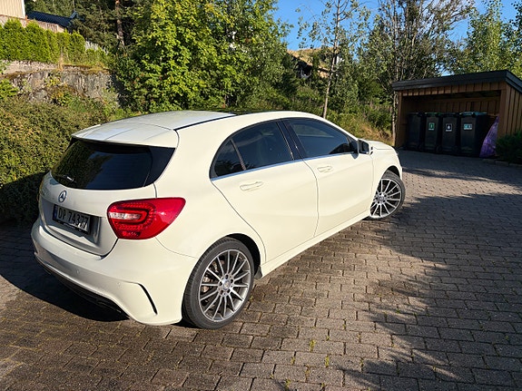 Mercedes-Benz A180 5 of 5