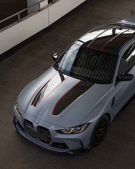 BMW M4 3 of 5