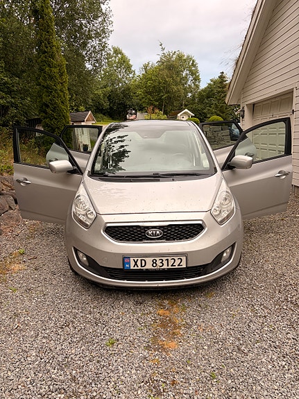 Kia Venga 2 of 5