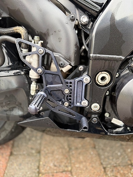 Kawasaki Ninja ZX-10R 15 of 24