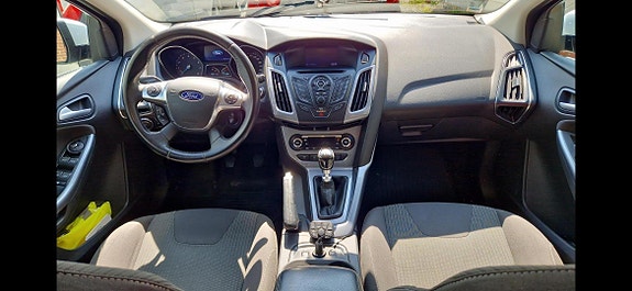 Ford Focus 2 of 2