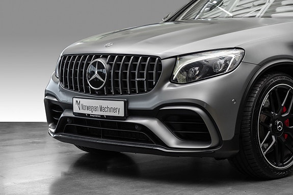 Mercedes-Benz GLC63 2 of 30