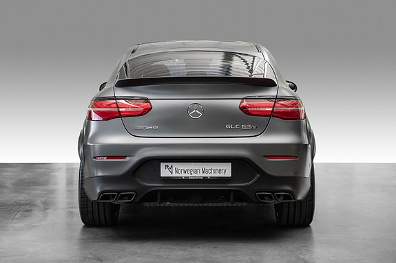 Mercedes-Benz GLC63 7 of 30