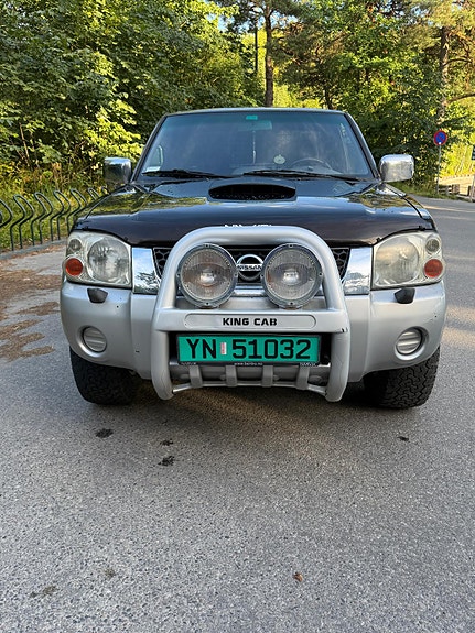 Nissan Navara 2 of 5