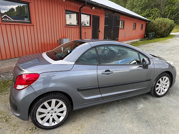 Peugeot 207 CC 17 of 20