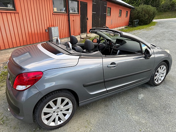 Peugeot 207 CC 7 of 20