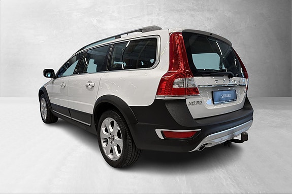 Volvo XC70 3 of 5