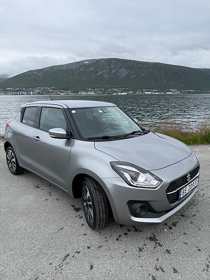 Suzuki Swift 2 of 5