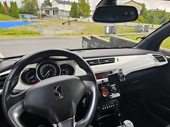 Citroen DS3 11 of 11