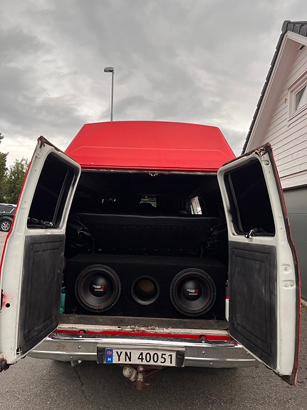 Chevrolet Van 6 of 11
