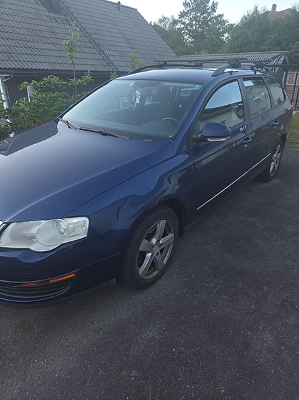 Volkswagen Passat 3 of 5