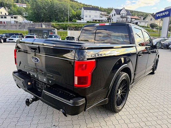 Ford F-150 4 of 5