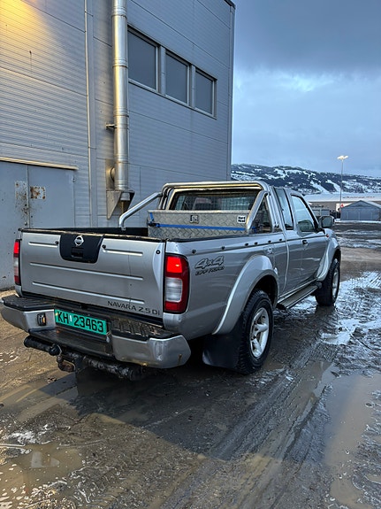 Nissan King Cab 4 of 5